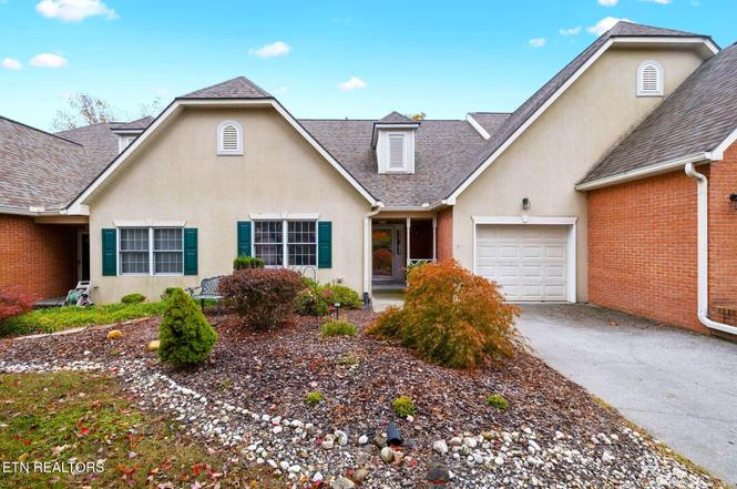 375 Paine Lake Dr, Sevierville, TN