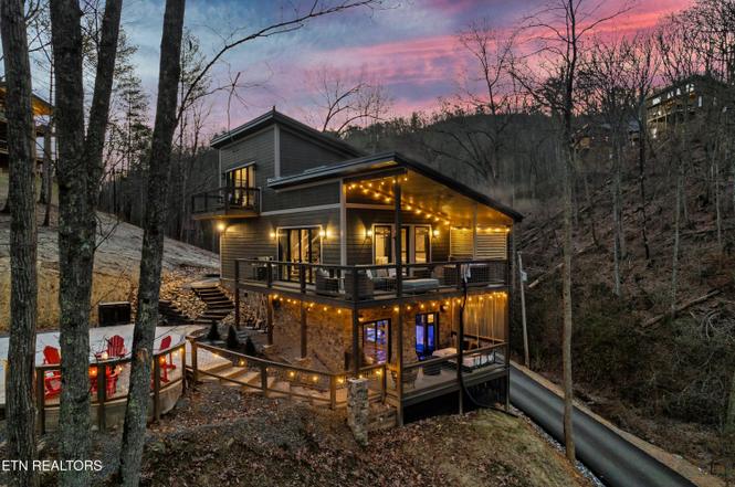 3102 Mitzi Way, Sevierville, TN