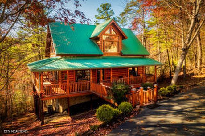 2017 Smoky Cove Rd, Sevierville, TN
