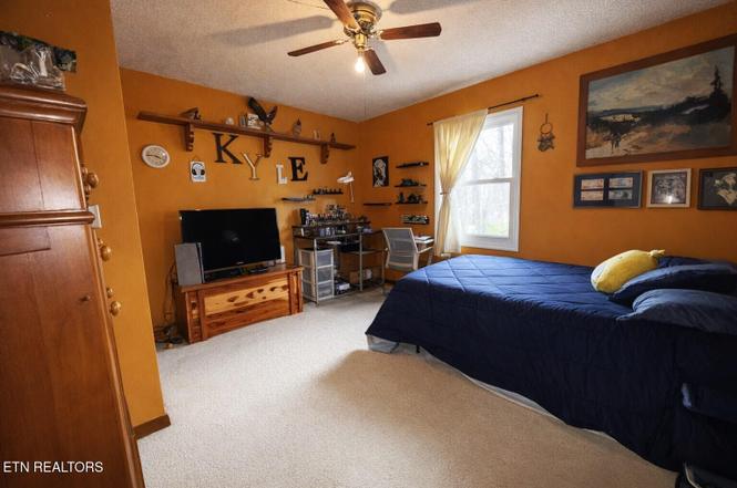 312 Lakeview Dr, Crossville, TN