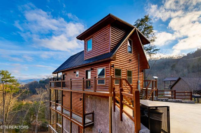 2138 Rising Fawn Way, Sevierville, TN
