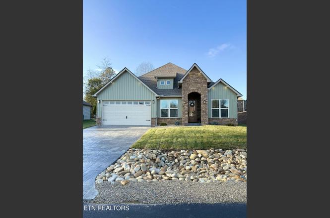 205 Chogi Ln, Loudon, TN
