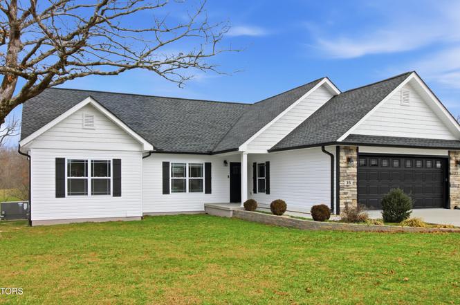 35 Perry Creek Dr, Crossville, TN