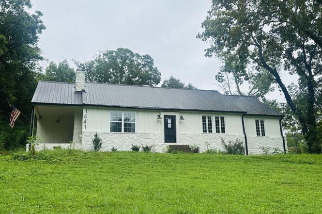 1441 Roberson Springs Rd, Loudon, TN