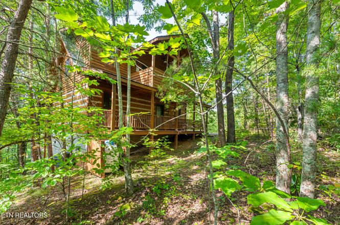 560 Thissa Way, Gatlinburg, TN