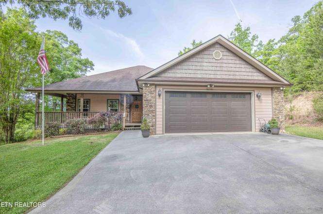 1033 Shell Mountain Rd, Sevierville, TN