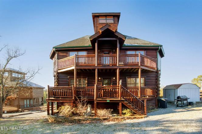 2087 Kerr Rd, Sevierville, TN