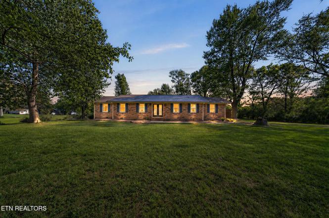 109 Parkway Ln, Crossville, TN