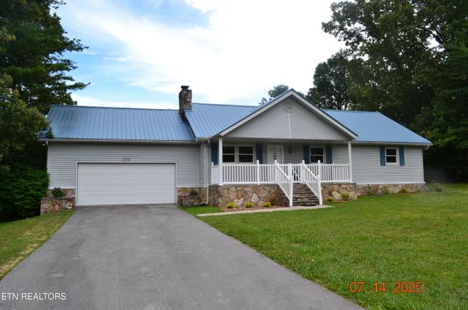 2565 Dunbar Rd, Crossville, TN
