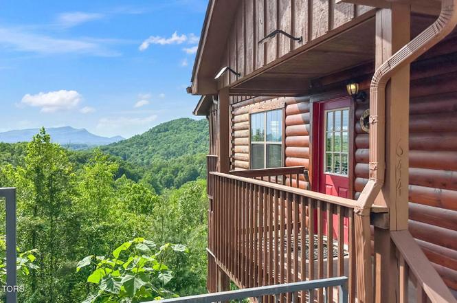 1644 Pinewood Way, Sevierville, TN