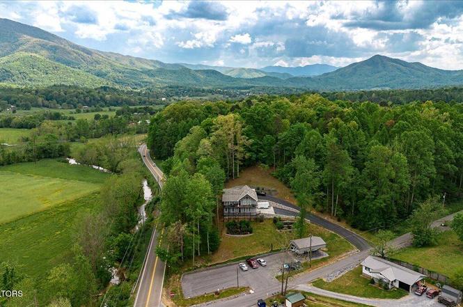 3194 Mcgill Rd, Sevierville, TN
