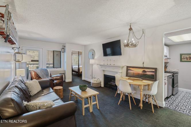102 Baskins Creek Byp #207, Gatlinburg, TN