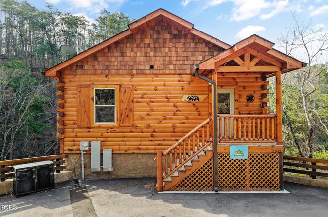 2182 Bear Haven Way, Sevierville, TN
