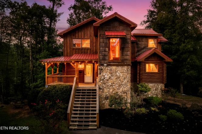 2615 Bear Crossing Way, Sevierville, TN