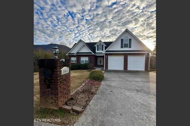 144 Burning Oaks Dr. Dr, Sevierville, TN