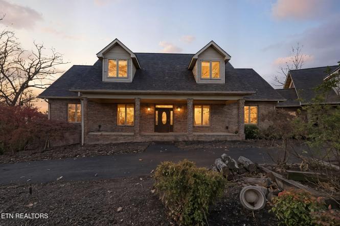 306 Teague Ln, Sevierville, TN