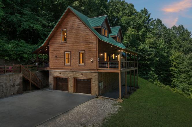 3119 Lexy Ln, Sevierville, TN