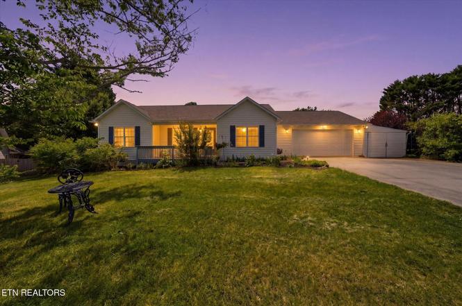 1618 Rivergate Ridge Ct, Sevierville, TN