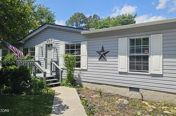 307 Dartmoor Dr, Crossville, TN