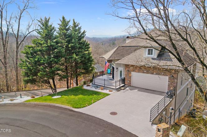 411 Maggie Mack Ln, Sevierville, TN