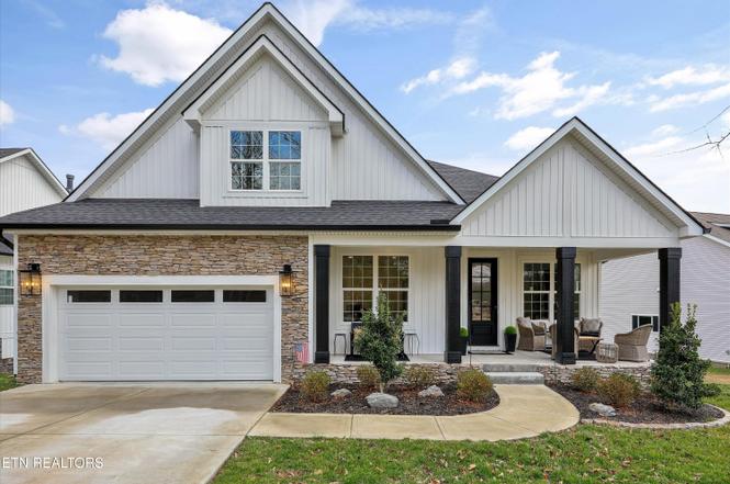 310 Oostagala Ln, Loudon, TN