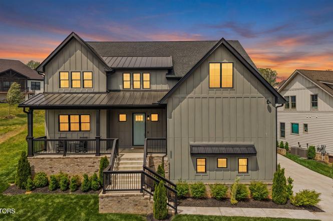 1299 Chestnut Ln, Loudon, TN