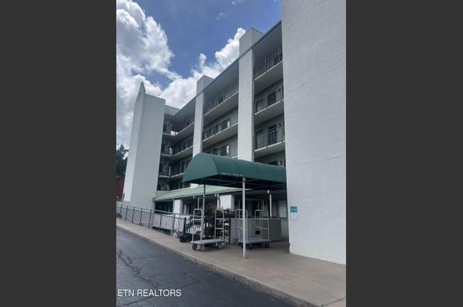 354 E Holly Ridge Rd #202, Gatlinburg, TN