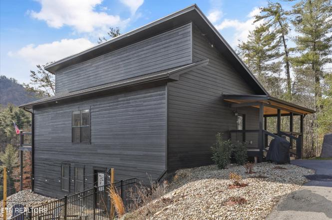 2630 Waldens Creek Rd, Sevierville, TN
