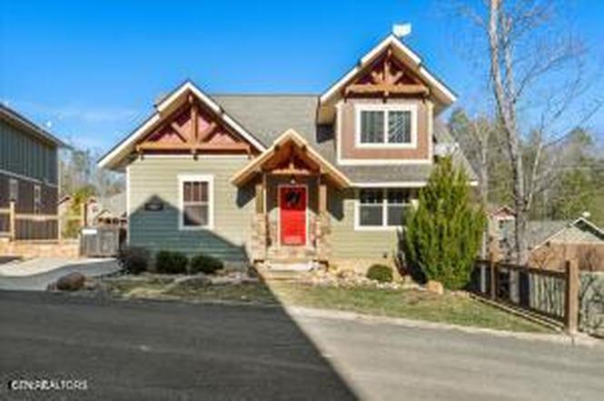 712 Still Hill Way, Gatlinburg, TN
