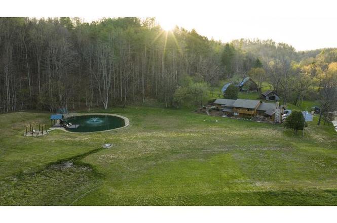 4242 Pearl Valley Rd, Sevierville, TN