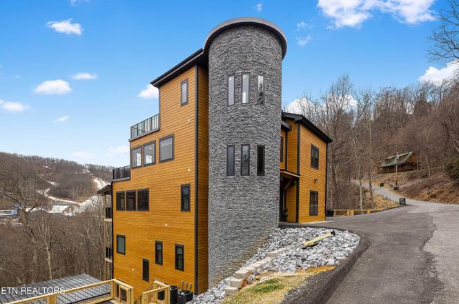 1257 Bavarian Way, Gatlinburg, TN