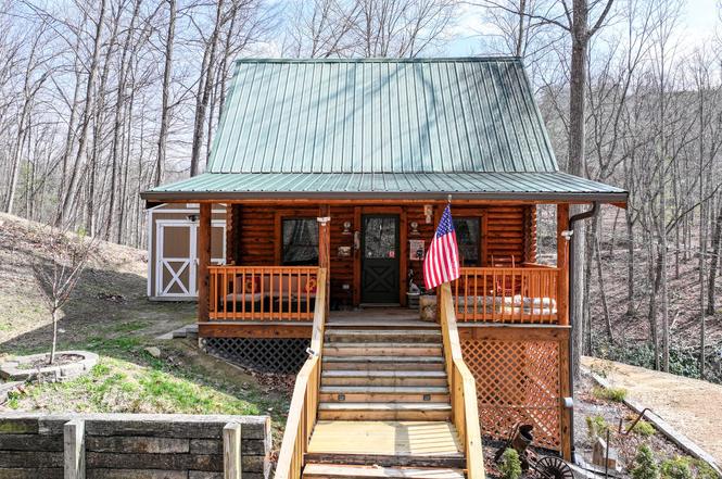 2104 Reid Ln, Sevierville, TN