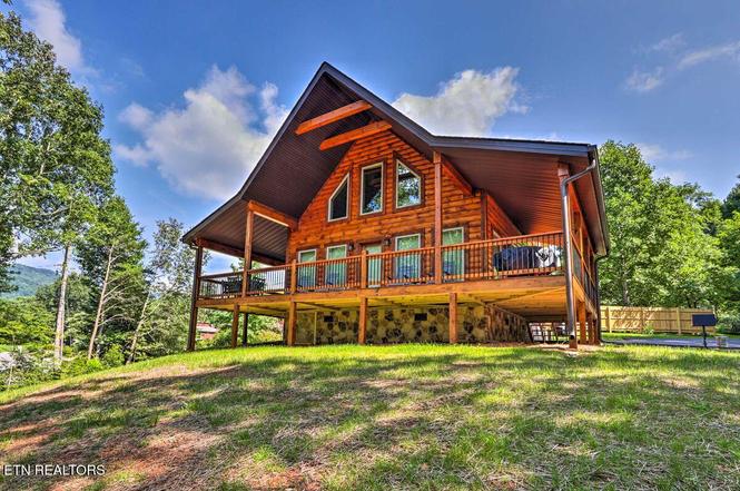 3805 Pleasant View Ln, Sevierville, TN