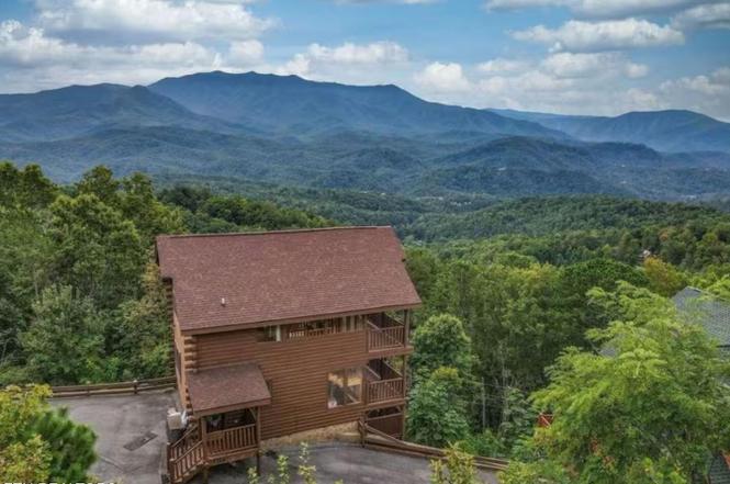 1154 Villa Overlook Way, Gatlinburg, TN