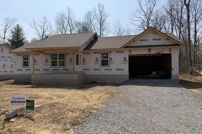 920 Kemah Ln, Crossville, TN