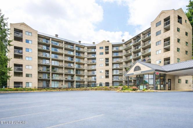 306 Baskins Creek Rd #402, Gatlinburg, TN