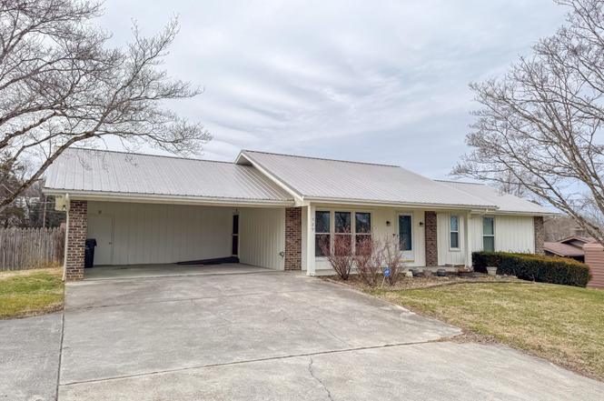 529 Hardin Ln, Sevierville, TN