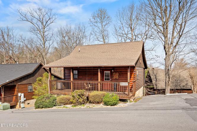 1529 Bears Den Way, Sevierville, TN