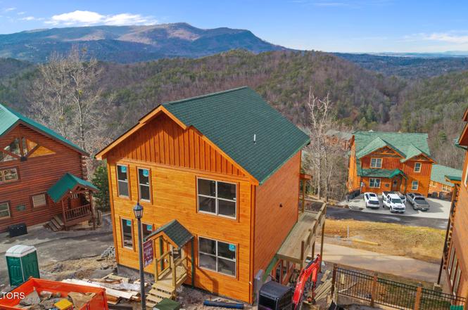 1219 Bird Nest Way, Sevierville, TN