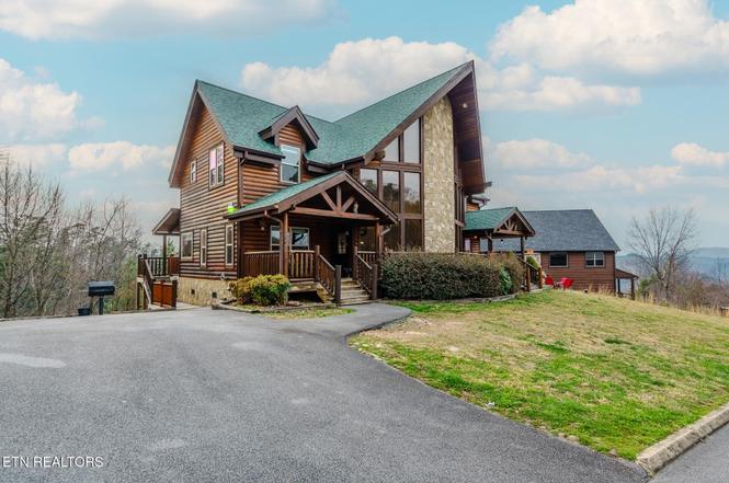 3329 Grouse Ridge Ln, Sevierville, TN