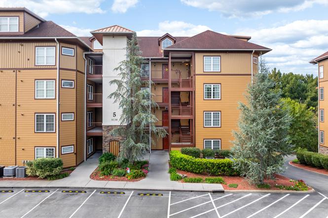 527 River Place Way #516, Sevierville, TN