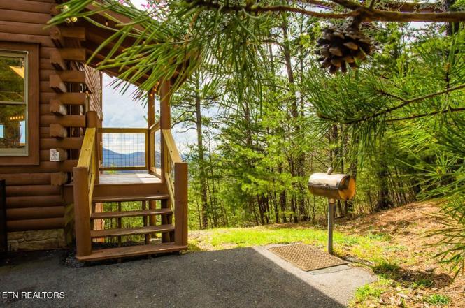 4529 Stackstone Rd, Sevierville, TN