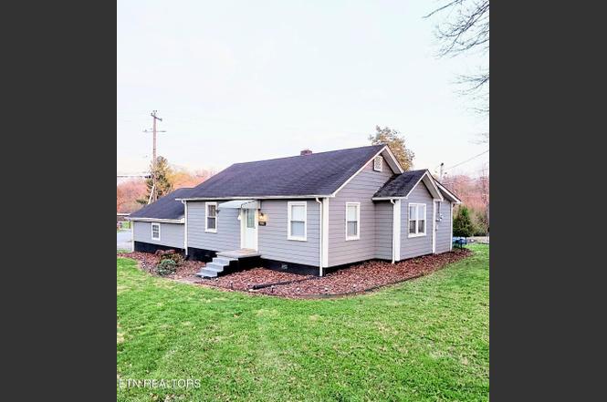 901 Valley Vista Dr, Loudon, TN