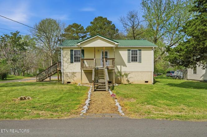 231 Henderson Ave, Sevierville, TN
