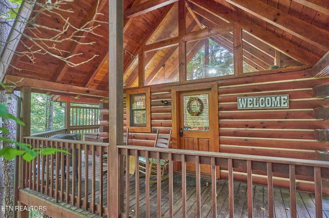 523 Hoot Owl Way, Gatlinburg, TN