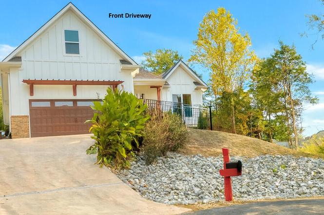 305 Kawga, Loudon, TN
