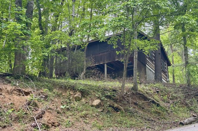 2340 Avon Cir, Sevierville, TN