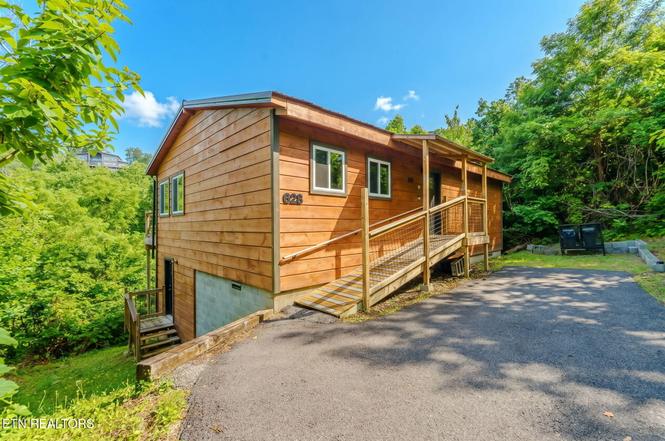 625/628 Pinecrest Dr, Gatlinburg, TN