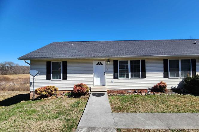 2904 Boyds Creek Hwy #4, Sevierville, TN