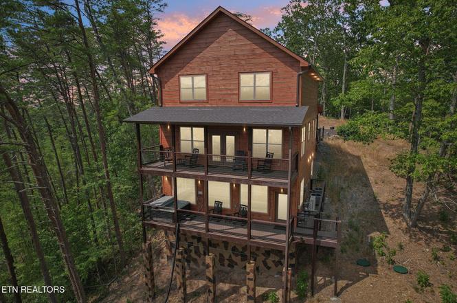 2616 Dogwood Loop Dr, Sevierville, TN